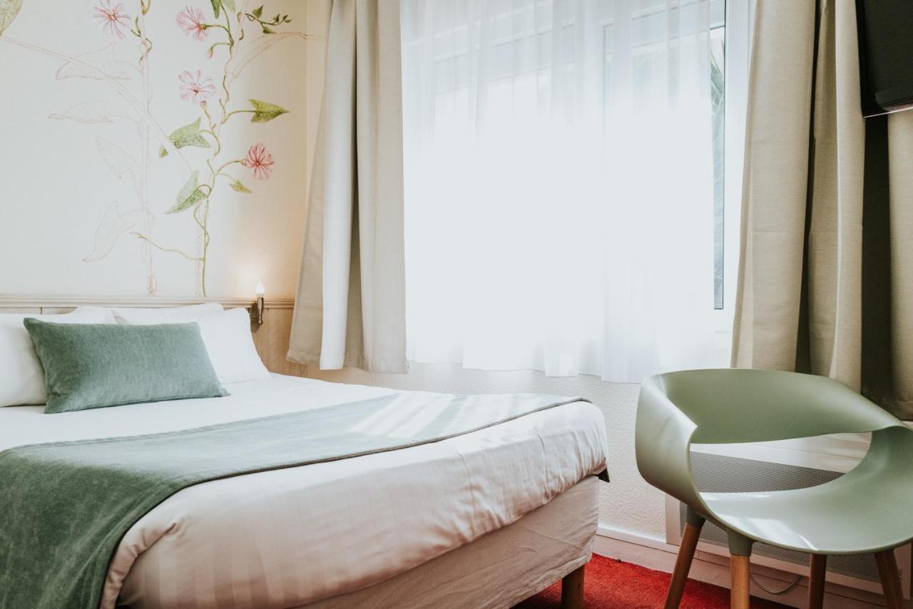 Hotel Aux Tamaris - Vue Mer รอสกอฟ ภายนอก รูปภาพ